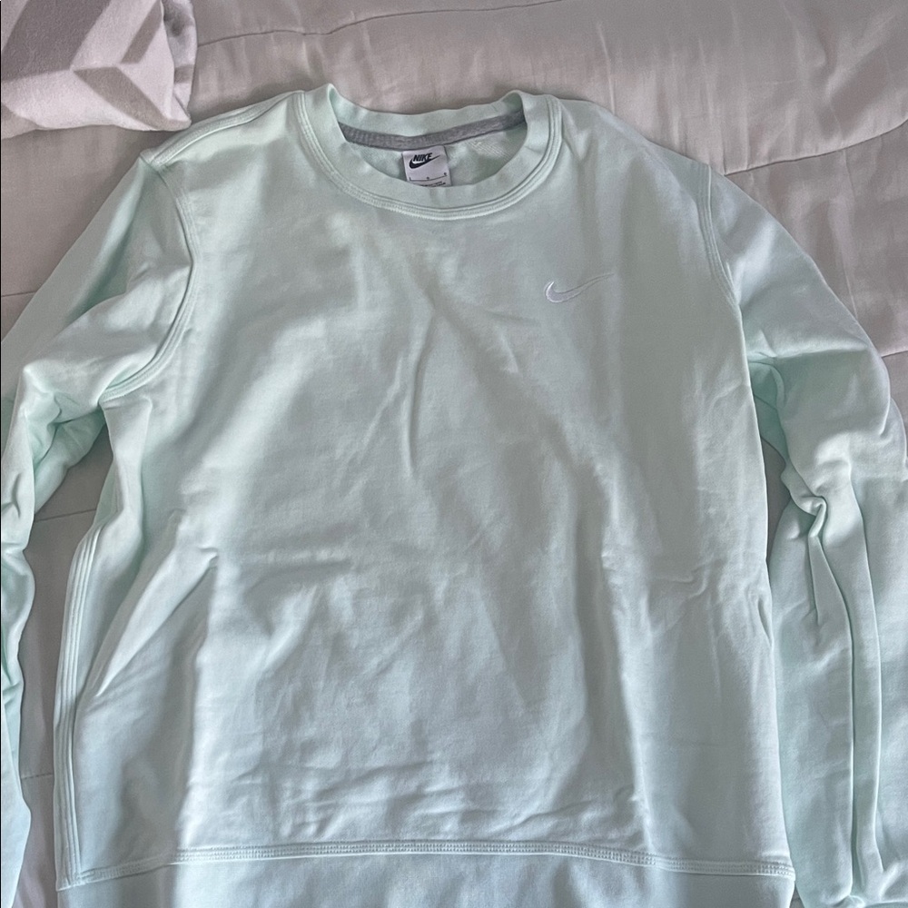 Nike Women’s Mint Crewneck Sweatshirt